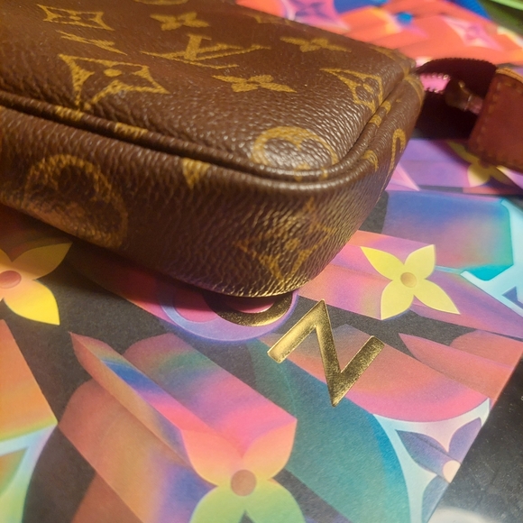 Bucket Monogram Pochette Louis Vuitton w/New Crossbody Coach Chain - Picture 8 of 15